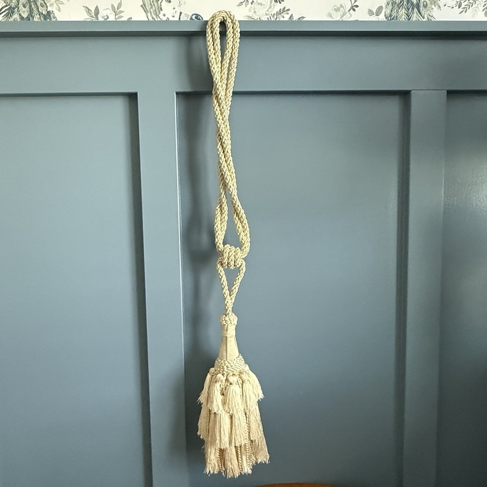 Vintage 90's Oversized 30" Decorative Tassel Tieback Cream Beige Fringe